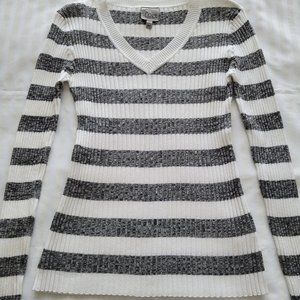 Slope Brooklyn NY Women's Ribbed Pullover Sweater V Neck Striped Gray/White Med